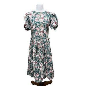 Floral Midi Dress with Puff Sleeves vintage handmade s/m? Cottage